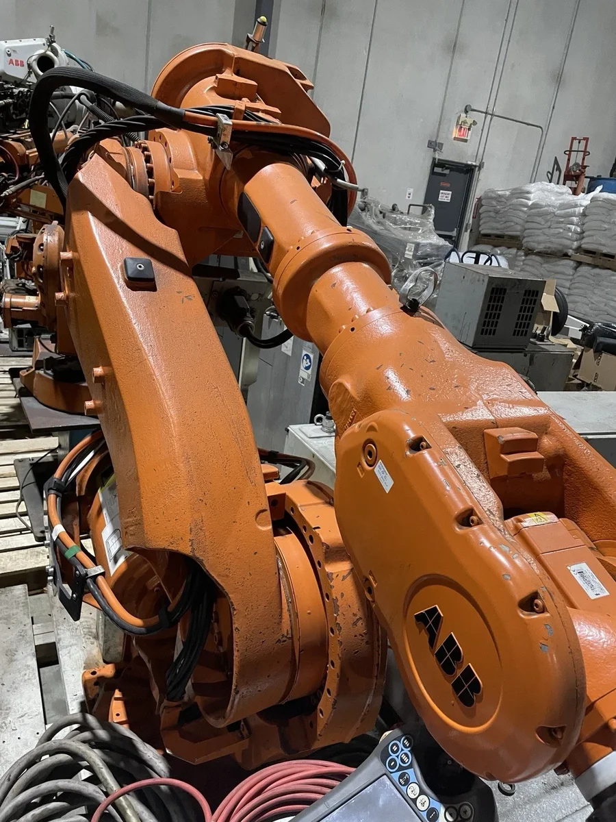 ABB ROBOT IRB 6640 IRC5 Controller With Cable Teach Pendant - good condition, located in Ontario, Canada